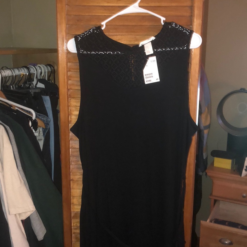 *BRAND NEW* H&M Jersey Dress with Tie Belt